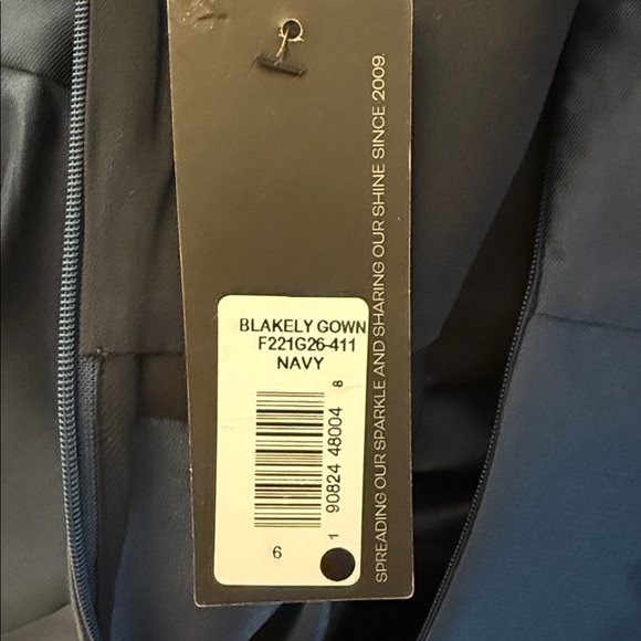 Elegant Sachin & Babi Navy Evening Gown-size 6 - Picture 11 of 14